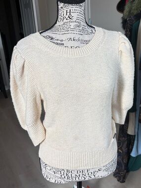 Abercrombie & Fitch Cream Short-Sleeve Puff Crewneck Sweater